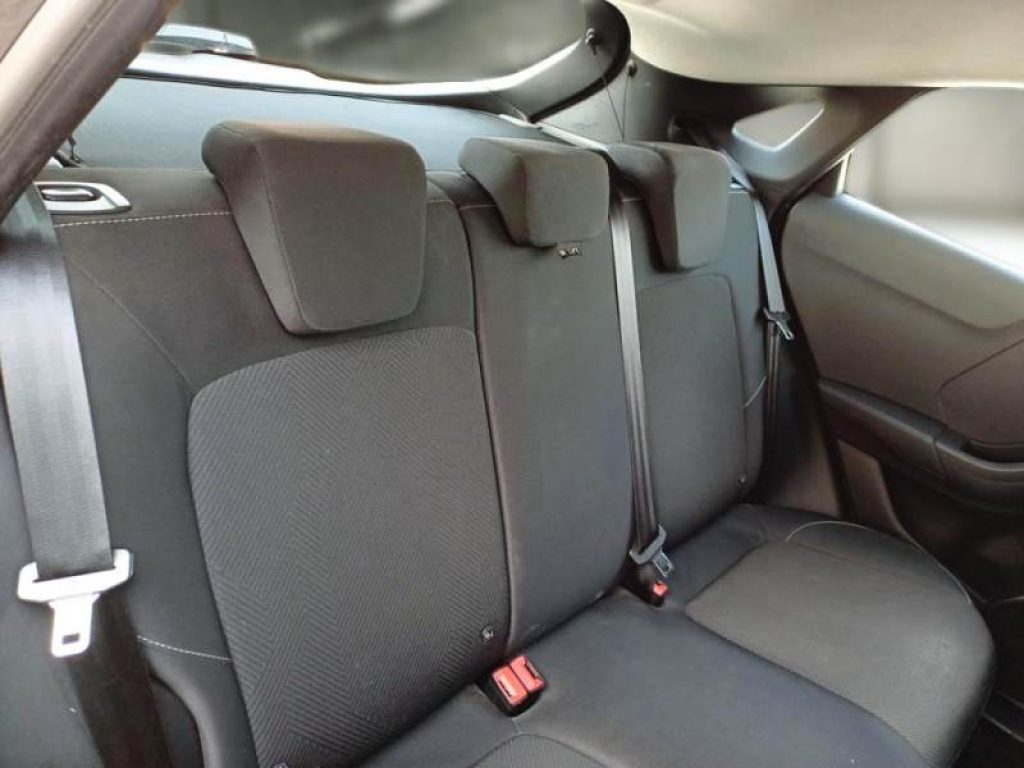 FORD Puma 1.5 EcoBlue 120 CV S&S Titanium - 9