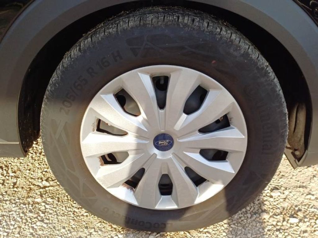 FORD Puma 1.5 EcoBlue 120 CV S&S Titanium - 10