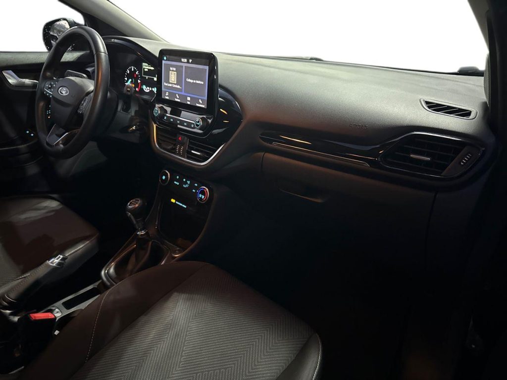 FORD Puma 1.5 EcoBlue 120 CV S&S Titanium - 9