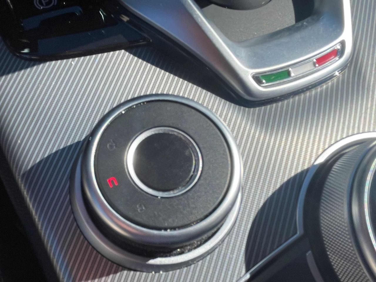 ALFA ROMEO Stelvio 2.2 Turbodiesel 210 CV AT8 Q4 Veloce - 22