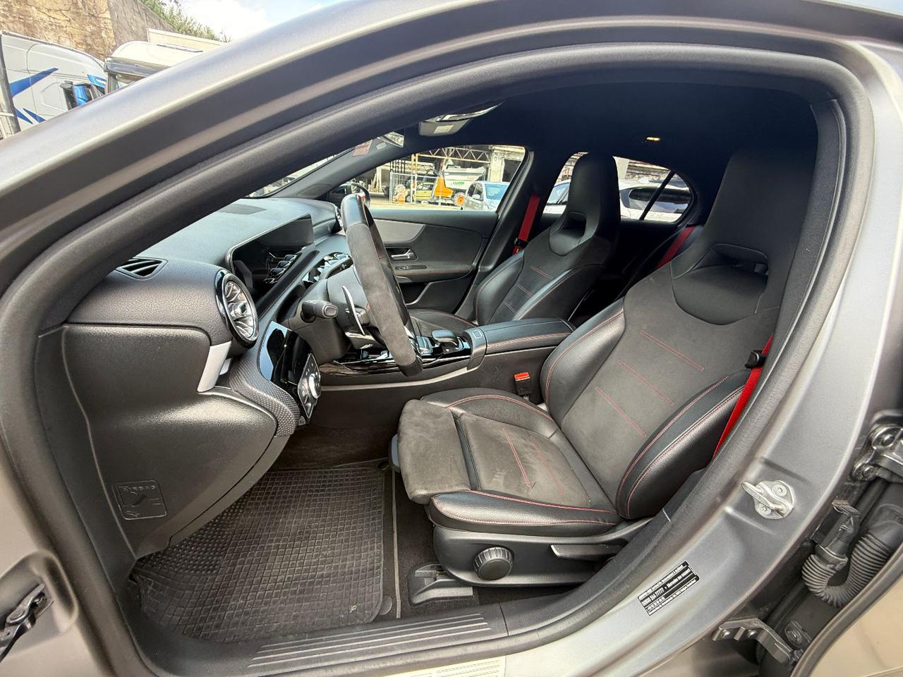 MERCEDES-BENZ A 45 S AMG A 45S AMG 4Matic+ - 10