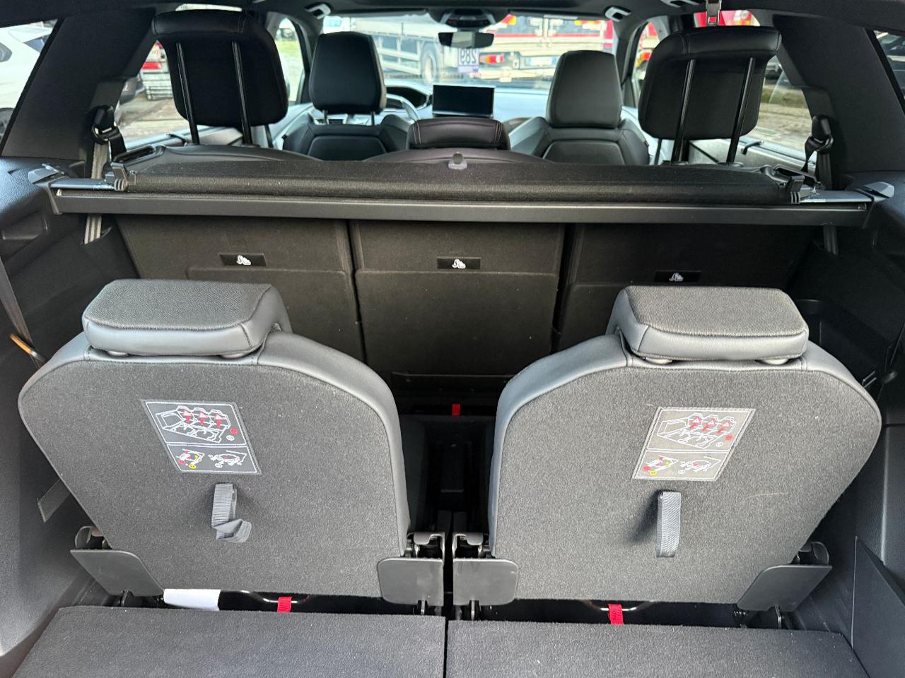 PEUGEOT 5008 BlueHDi 130 S&S EAT8 GT - 13