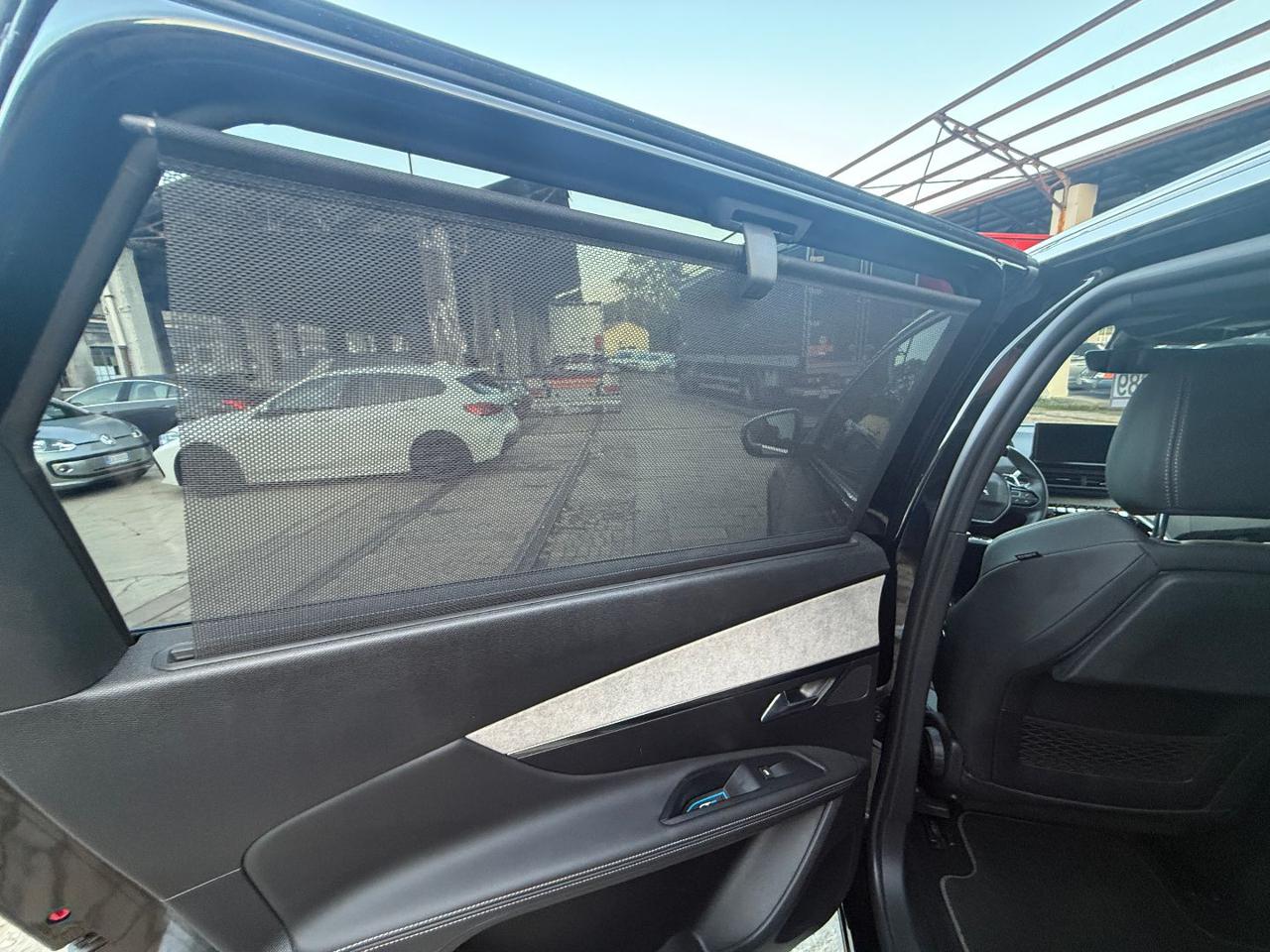 PEUGEOT 5008 BlueHDi 130 S&S EAT8 GT - 15