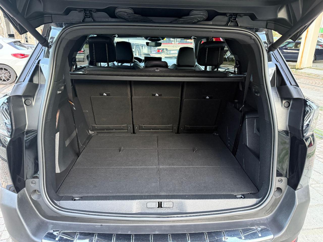 PEUGEOT 5008 BlueHDi 130 S&S EAT8 GT - 12