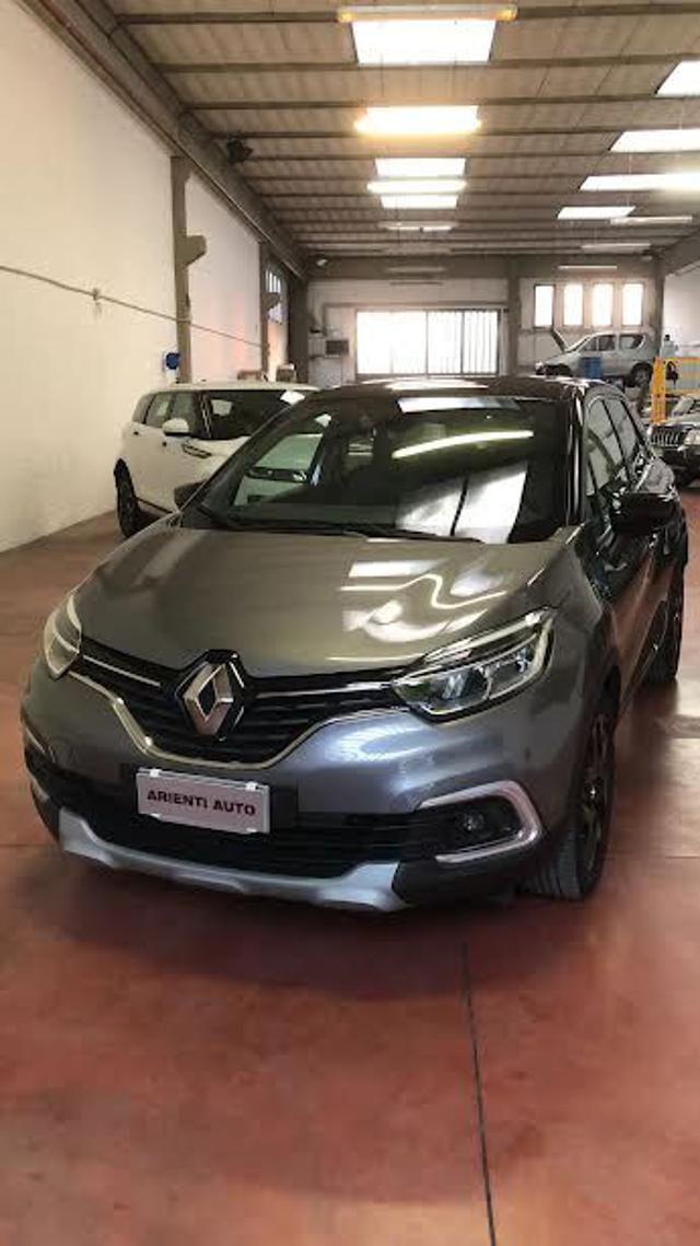 RENAULT Captur Grigio pastello