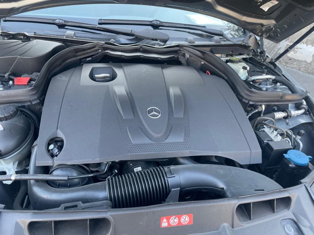 MERCEDES-BENZ C 220 CDI Eleg. - 6