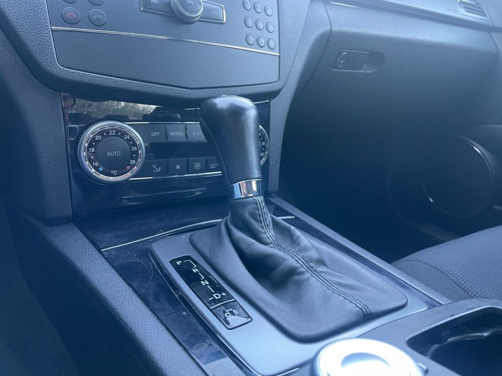 MERCEDES-BENZ C 220 CDI Eleg. - 7