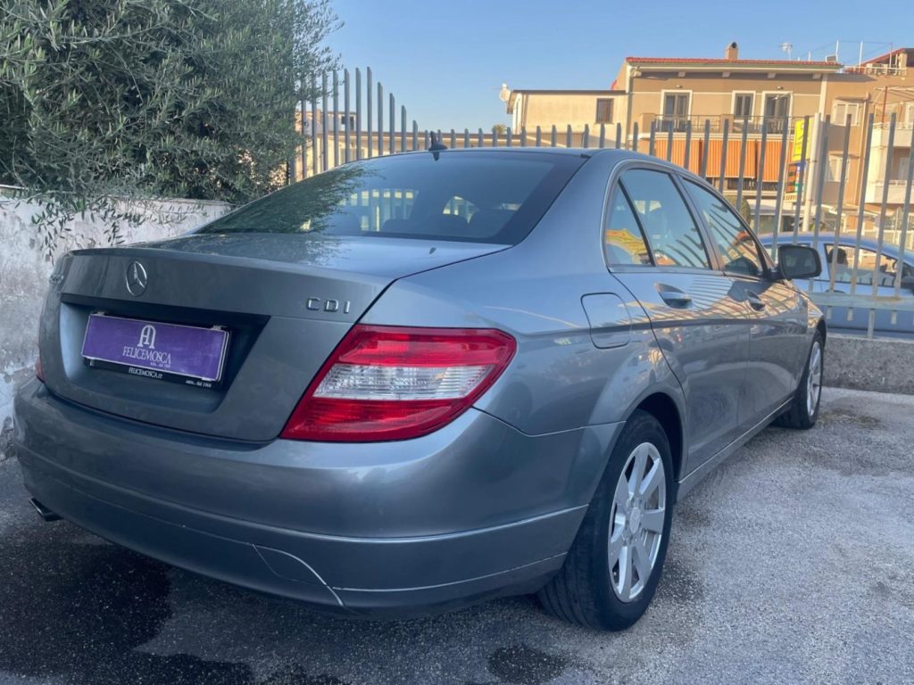 MERCEDES-BENZ C 220 CDI Eleg. - 4