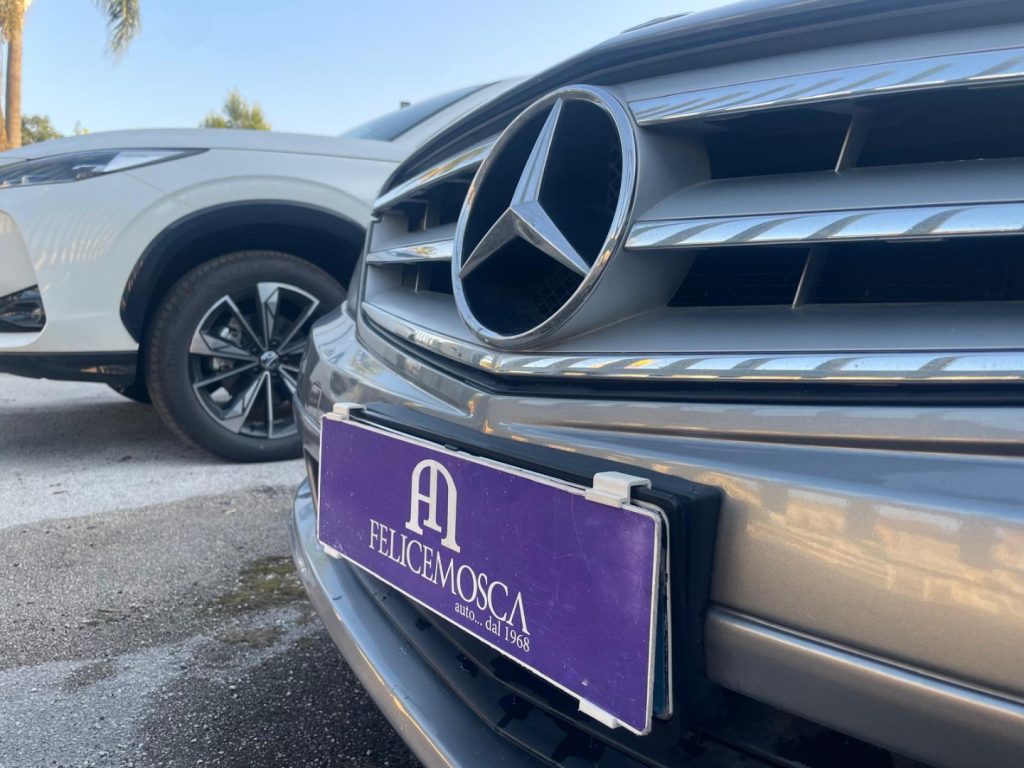 MERCEDES-BENZ C 220 CDI Eleg. - 9