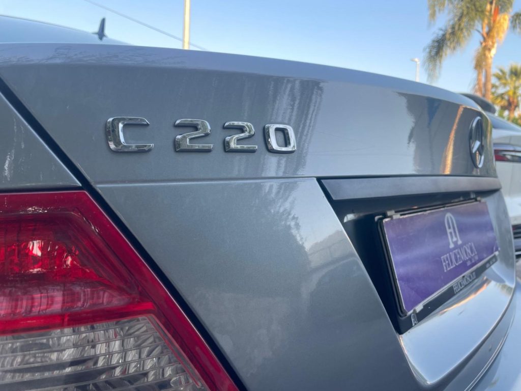 MERCEDES-BENZ C 220 CDI Eleg. - 26