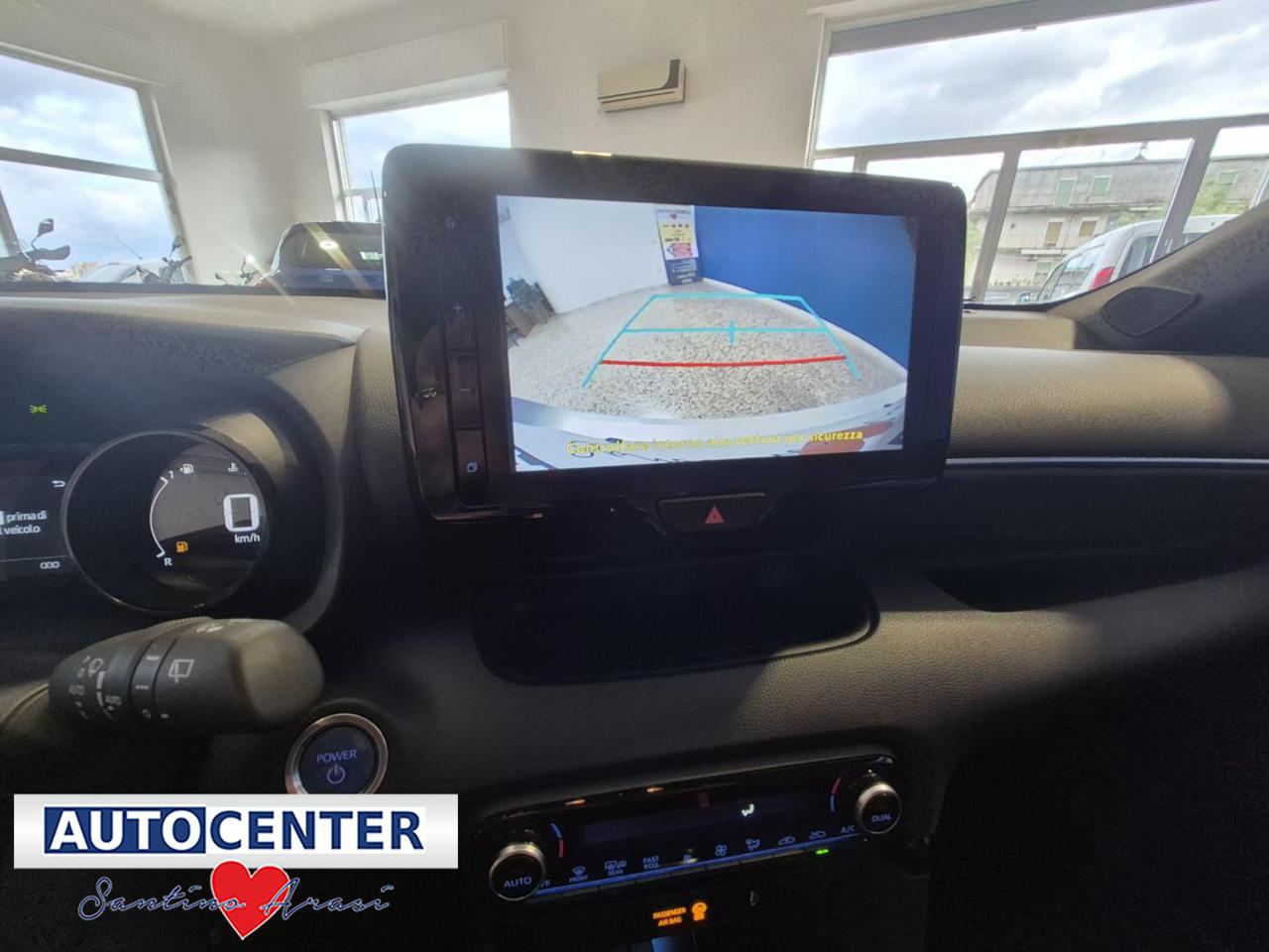 TOYOTA Yaris 1.5 Hybrid 5 porte Style - 12