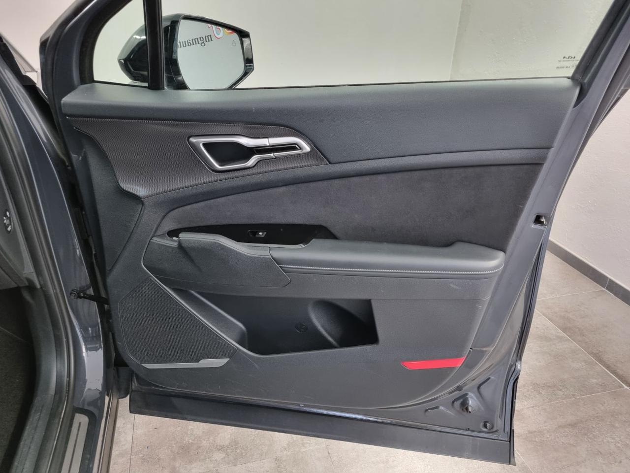 KIA Sportage 1.6 TGDi HEV AT GT-line - 34