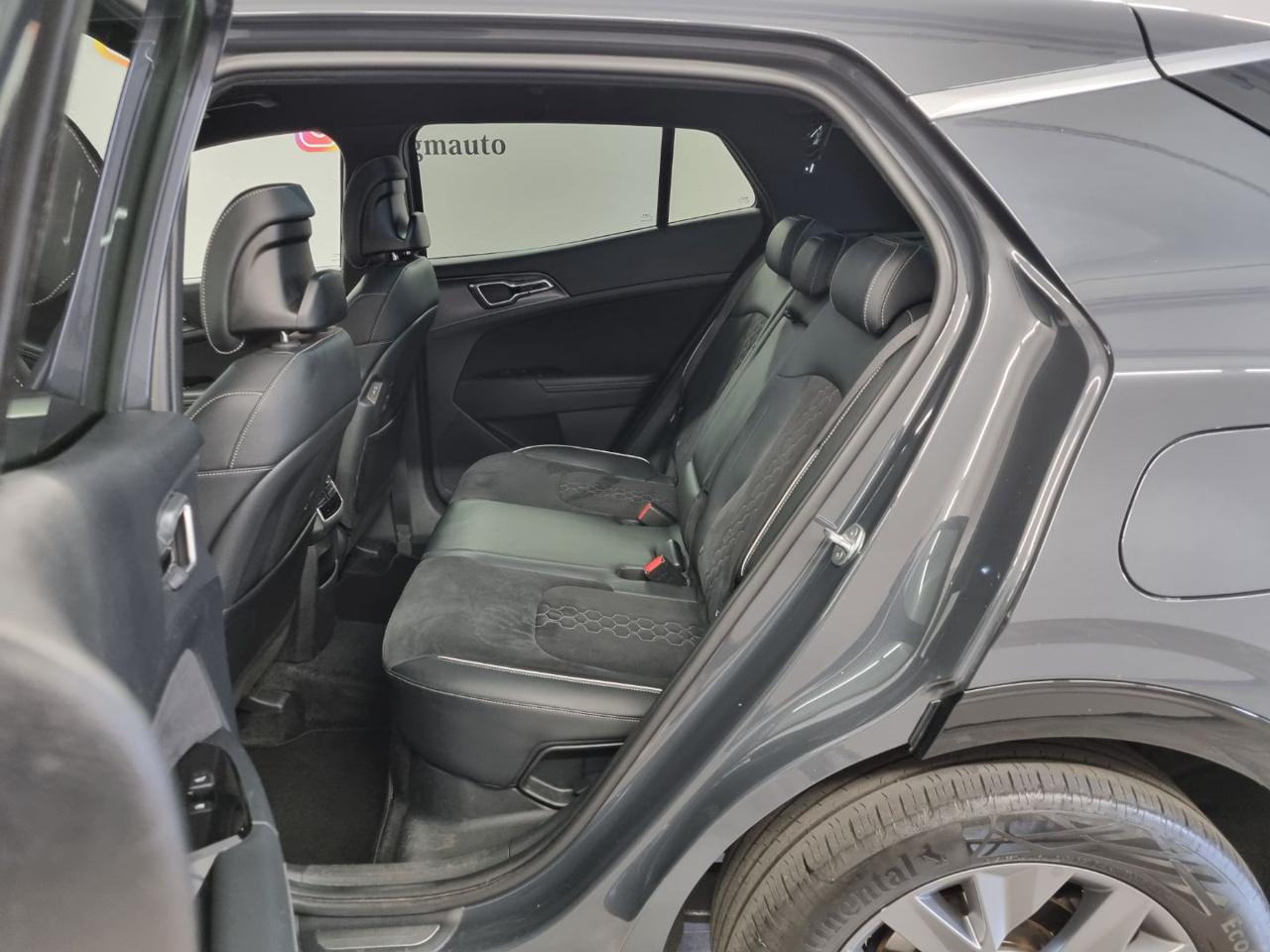 KIA Sportage 1.6 TGDi HEV AT GT-line - 31