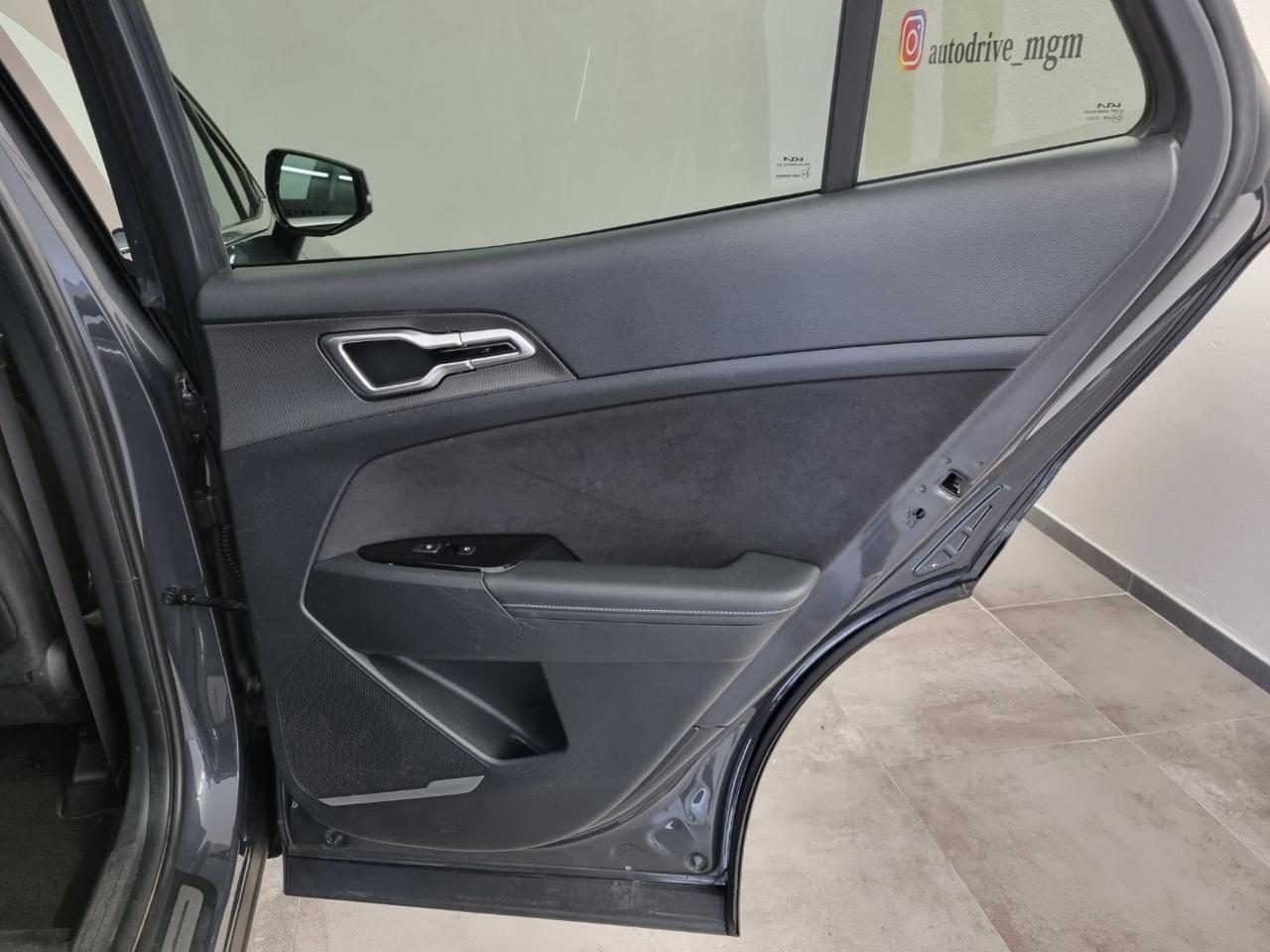 KIA Sportage 1.6 TGDi HEV AT GT-line - 32