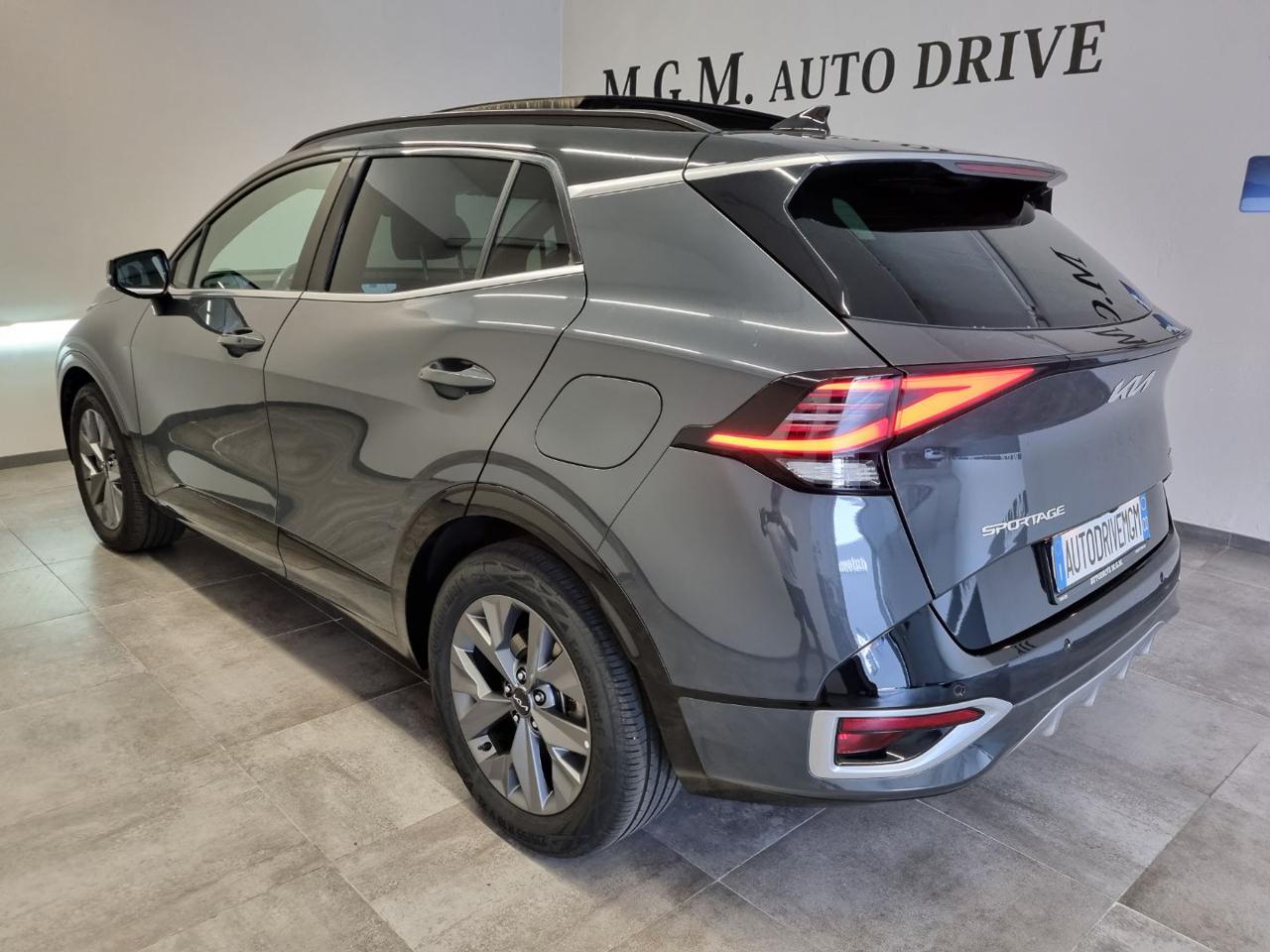 KIA Sportage 1.6 TGDi HEV AT GT-line - 38