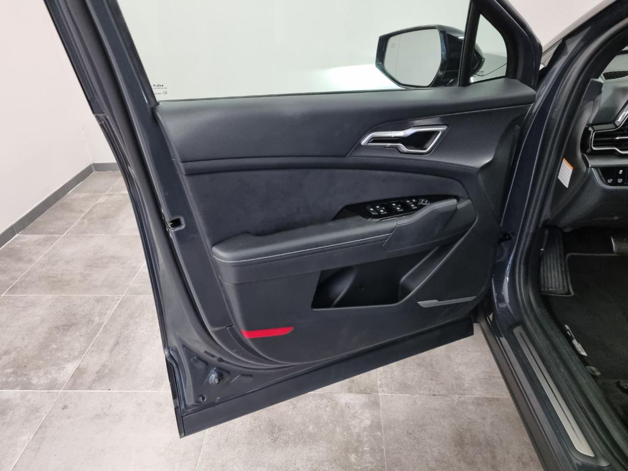 KIA Sportage 1.6 TGDi HEV AT GT-line - 25