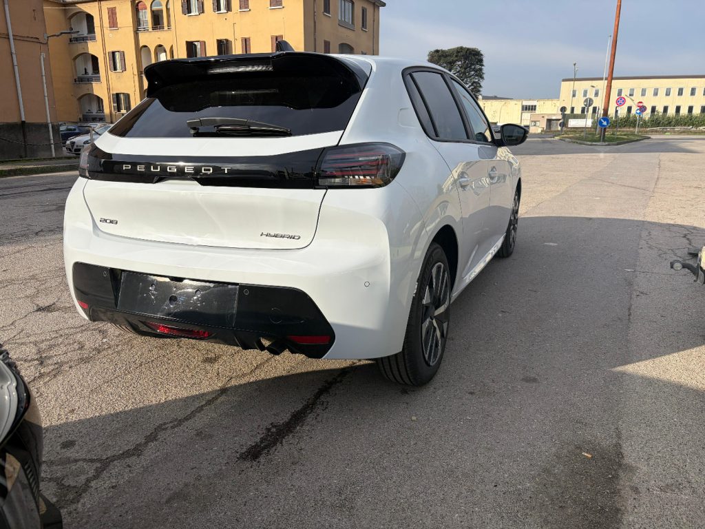 PEUGEOT 208 Hybrid 110 e-DCS6 Style - 4