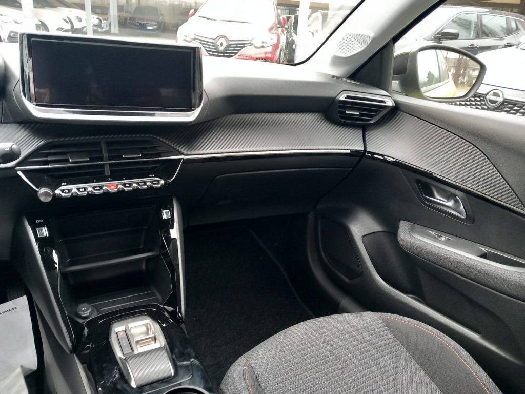 PEUGEOT 208 Hybrid 110 e-DCS6 Business - 23