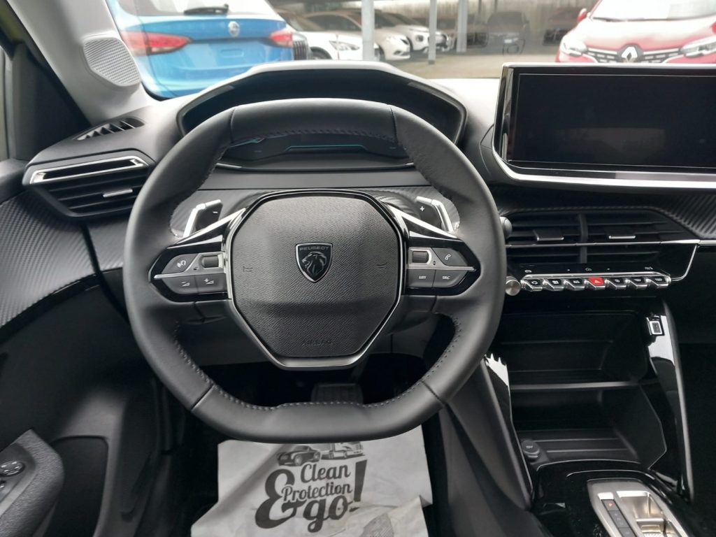 PEUGEOT 208 Hybrid 110 e-DCS6 Business - 19