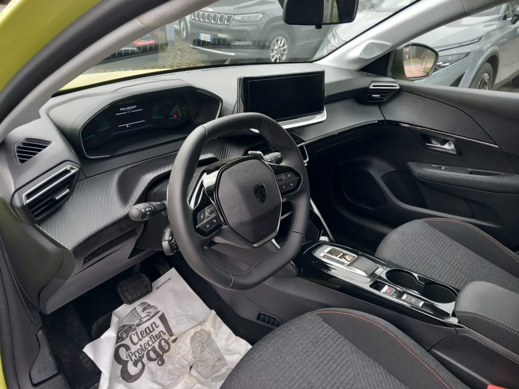 PEUGEOT 208 Hybrid 110 e-DCS6 Business - 13