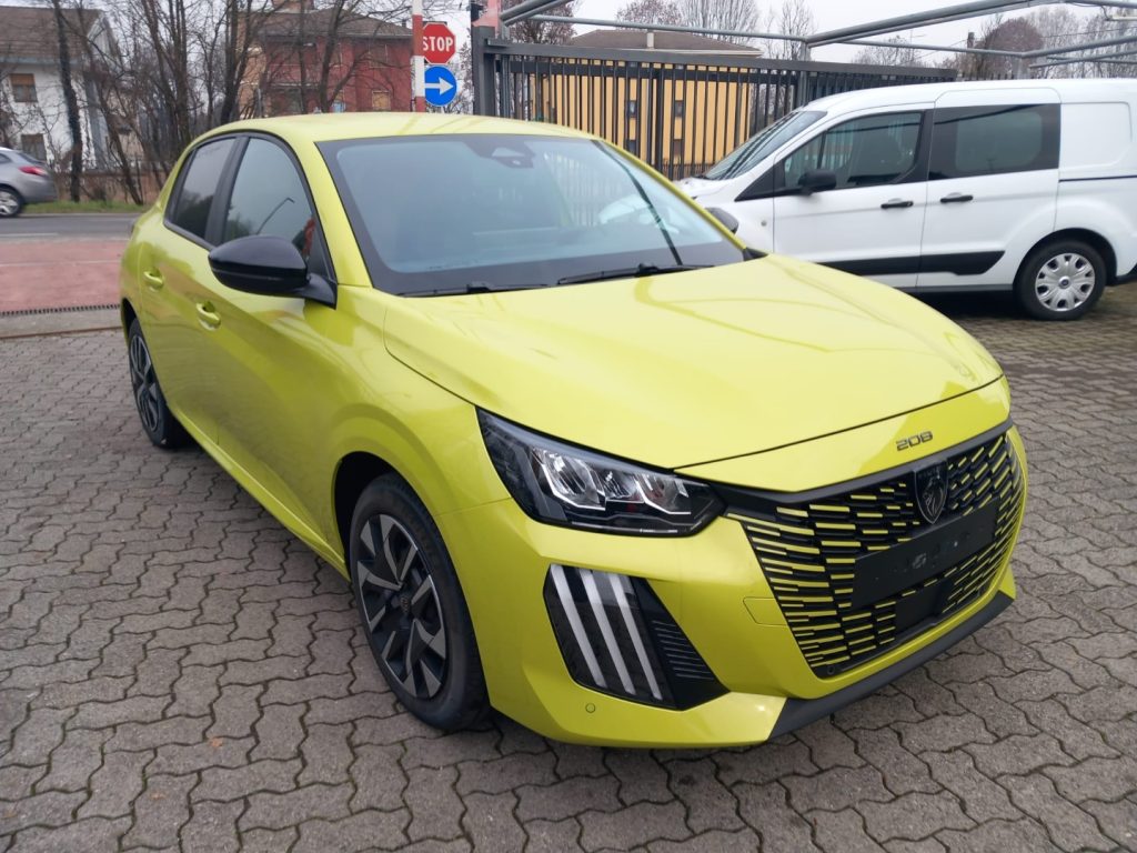 PEUGEOT 208 Hybrid 110 e-DCS6 Business - 4