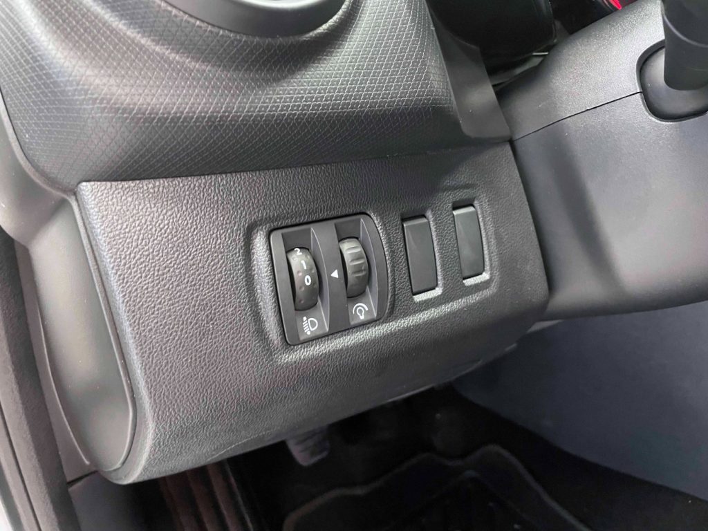 RENAULT Clio 5PORTE 1.2 LIFE 75CV - 18