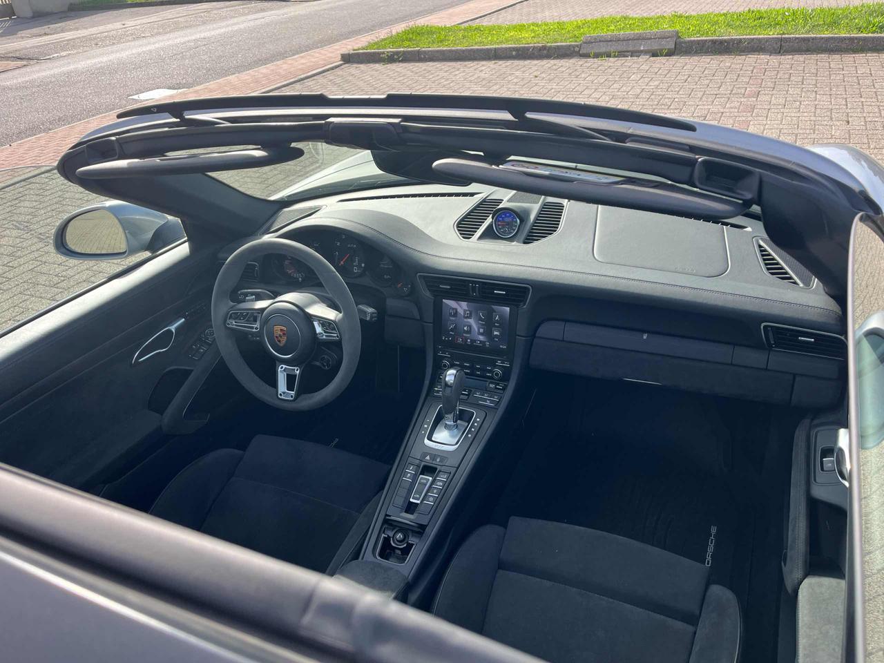PORSCHE 911 3.0 Targa 4 GTS - Service Porsche - 11