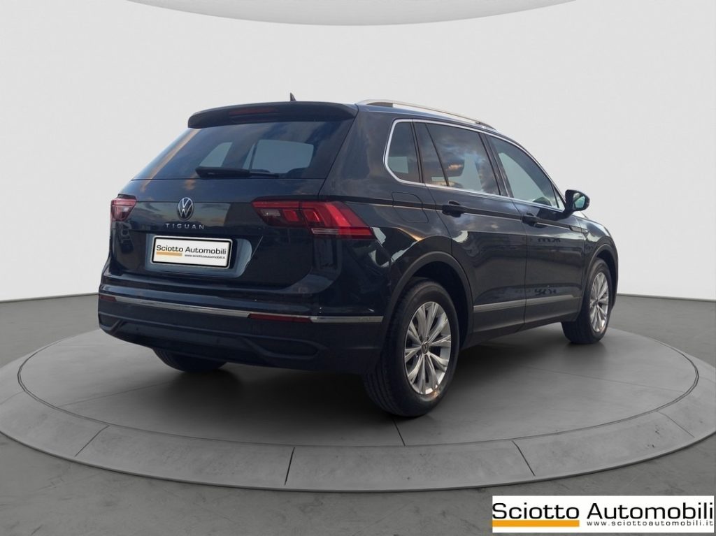 VOLKSWAGEN Tiguan 1.5 TSI ACT Life - 6