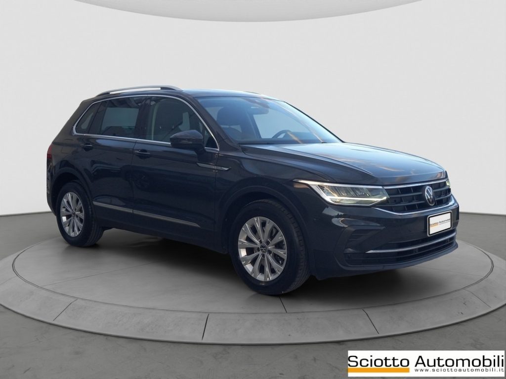 VOLKSWAGEN Tiguan 1.5 TSI ACT Life - 8