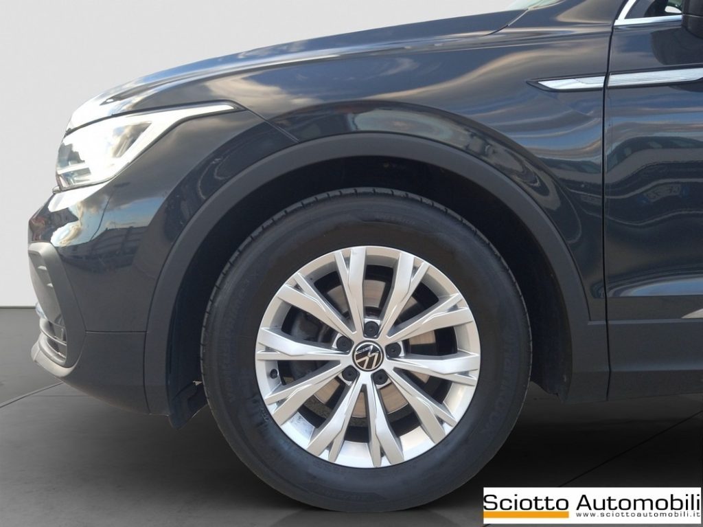 VOLKSWAGEN Tiguan 1.5 TSI ACT Life - 18