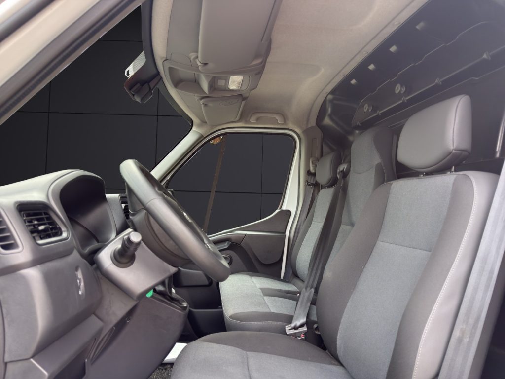 RENAULT Master T35 2.3 dCi 135 L2 H2  Furgone Ice PIUIVA - 9