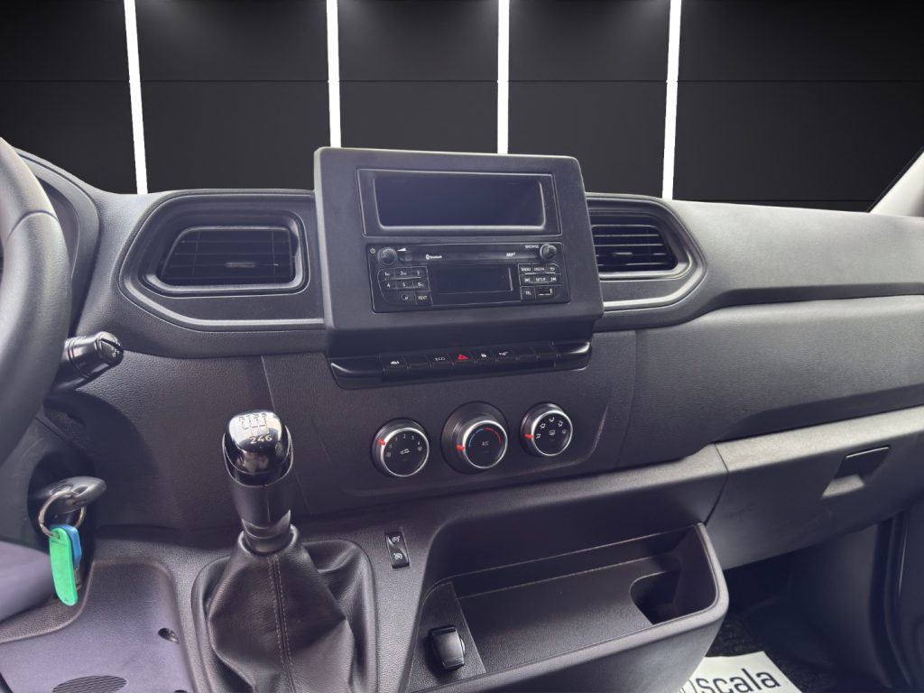 RENAULT Master T35 2.3 dCi 135 L2 H2  Furgone Ice PIUIVA - 14