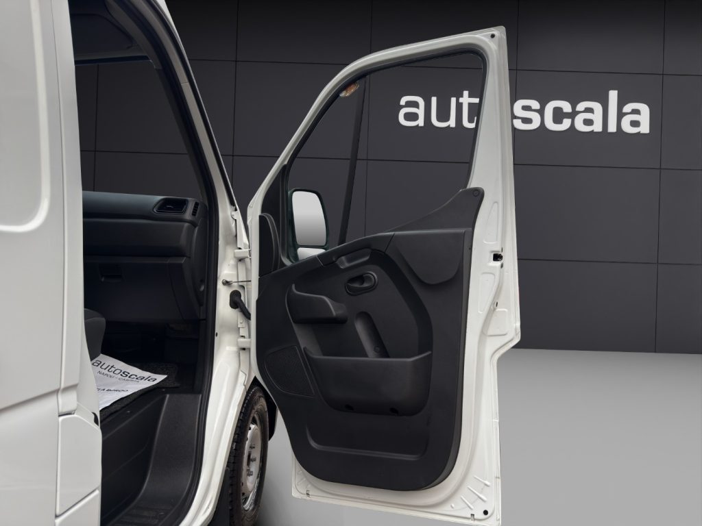 RENAULT Master T35 2.3 dCi 135 L2 H2  Furgone Ice PIUIVA - 16