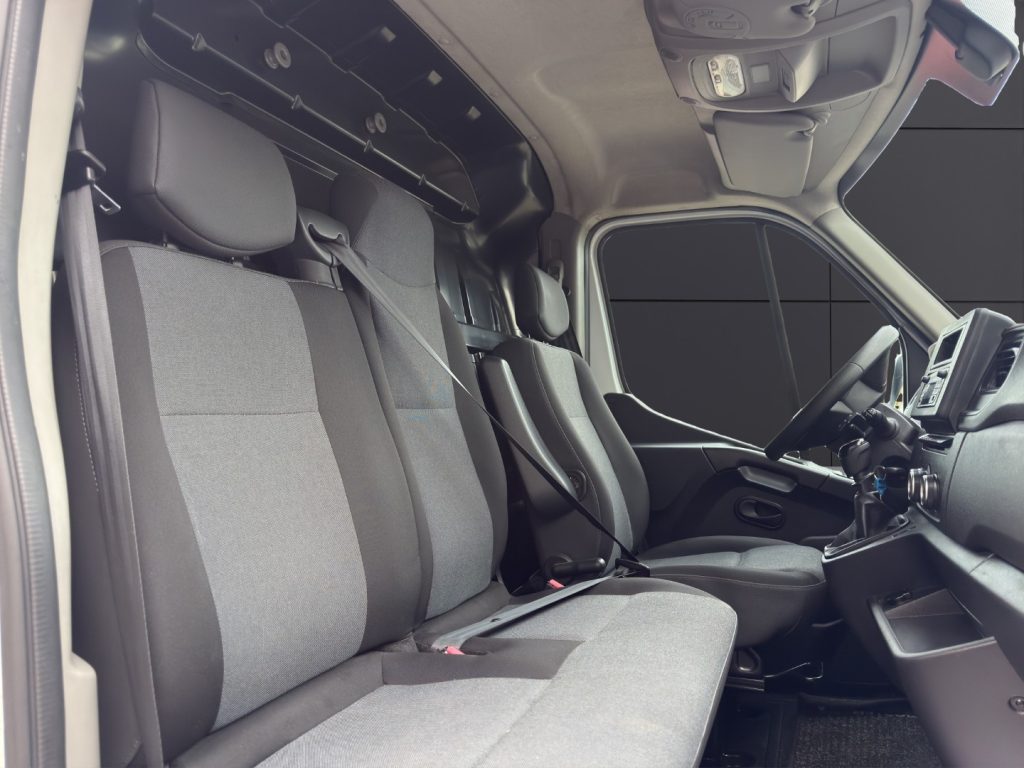 RENAULT Master T35 2.3 dCi 135 L2 H2  Furgone Ice PIUIVA - 17