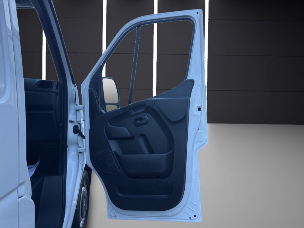 RENAULT Master T33 2.3 dCi 135 L2 H2 Furgone Ice più iva - 16