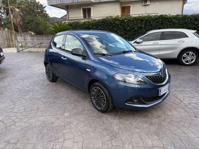 LANCIA Ypsilon Blu metallizzato