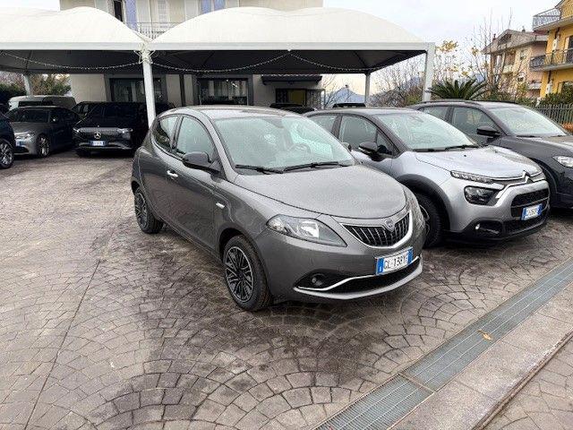 LANCIA Ypsilon Blu metallizzato