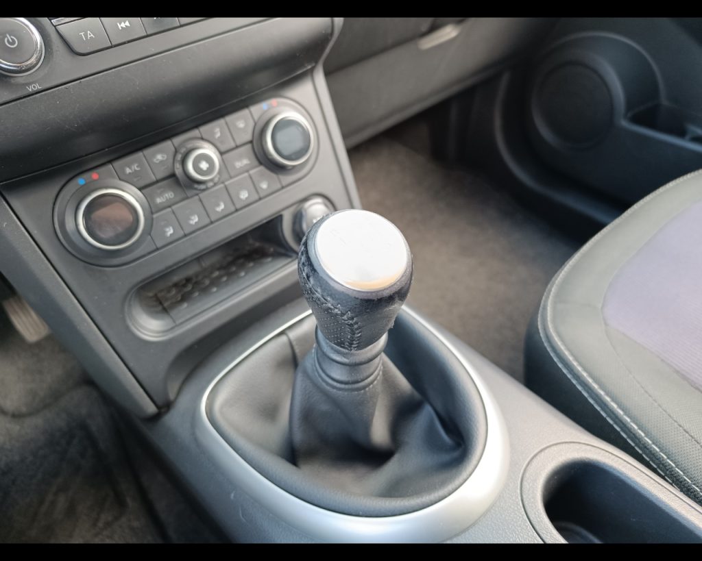 NISSAN Qashqai 1.5 dCi DPF Acenta - 8