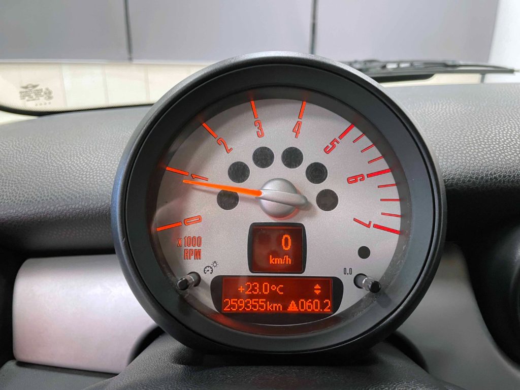 MINI Cooper D 1.6 16V COOPER D - MOTORE NUOVO - 23