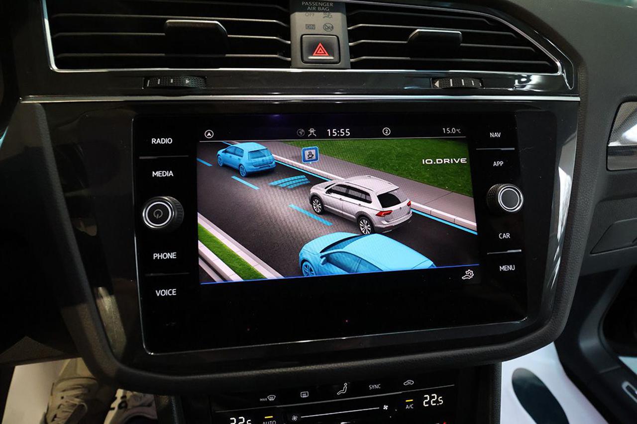 VOLKSWAGEN Tiguan 1.5 TSI ACT Life - 23