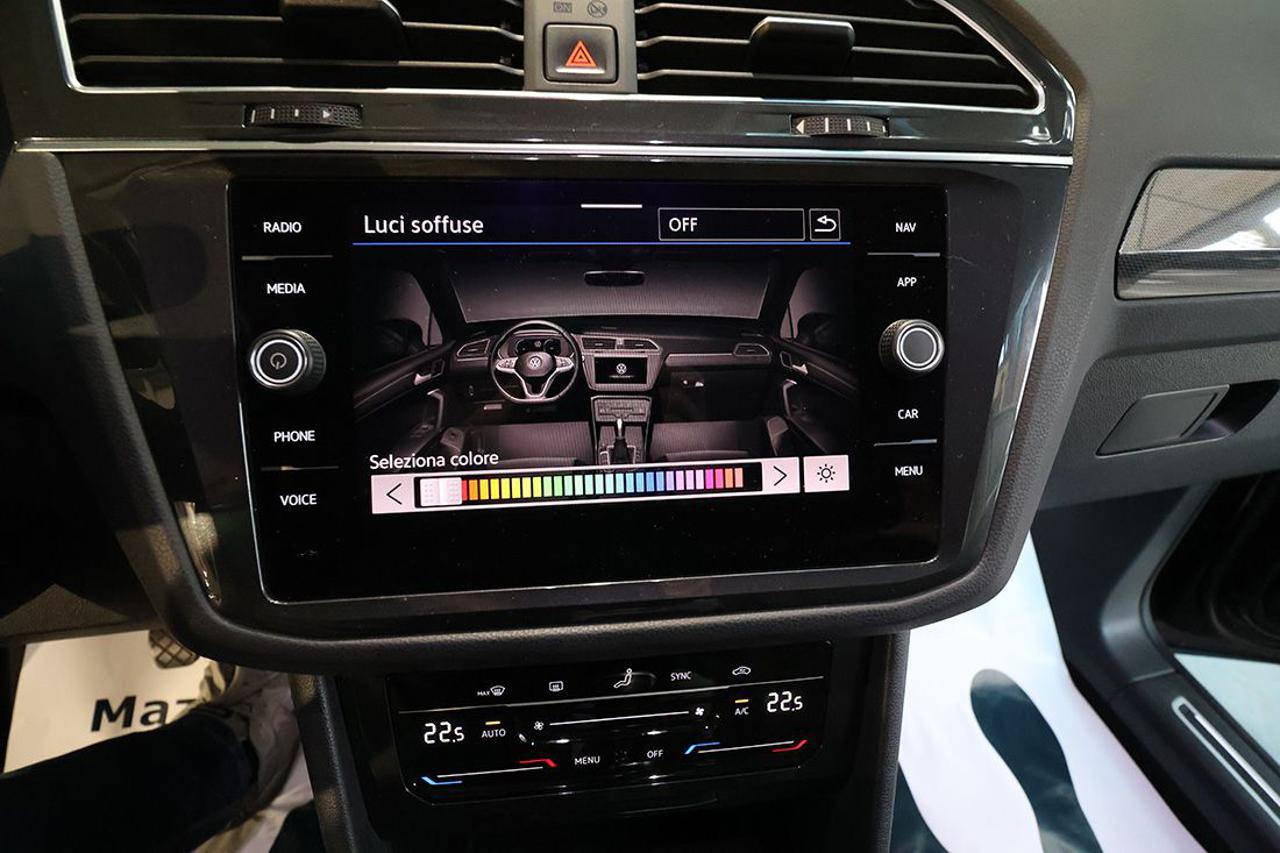VOLKSWAGEN Tiguan 1.5 TSI ACT Life - 25