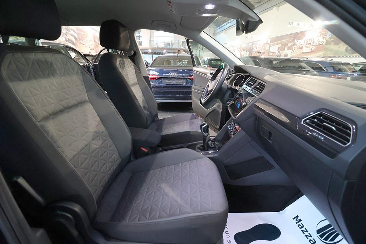 VOLKSWAGEN Tiguan 1.5 TSI ACT Life - 35
