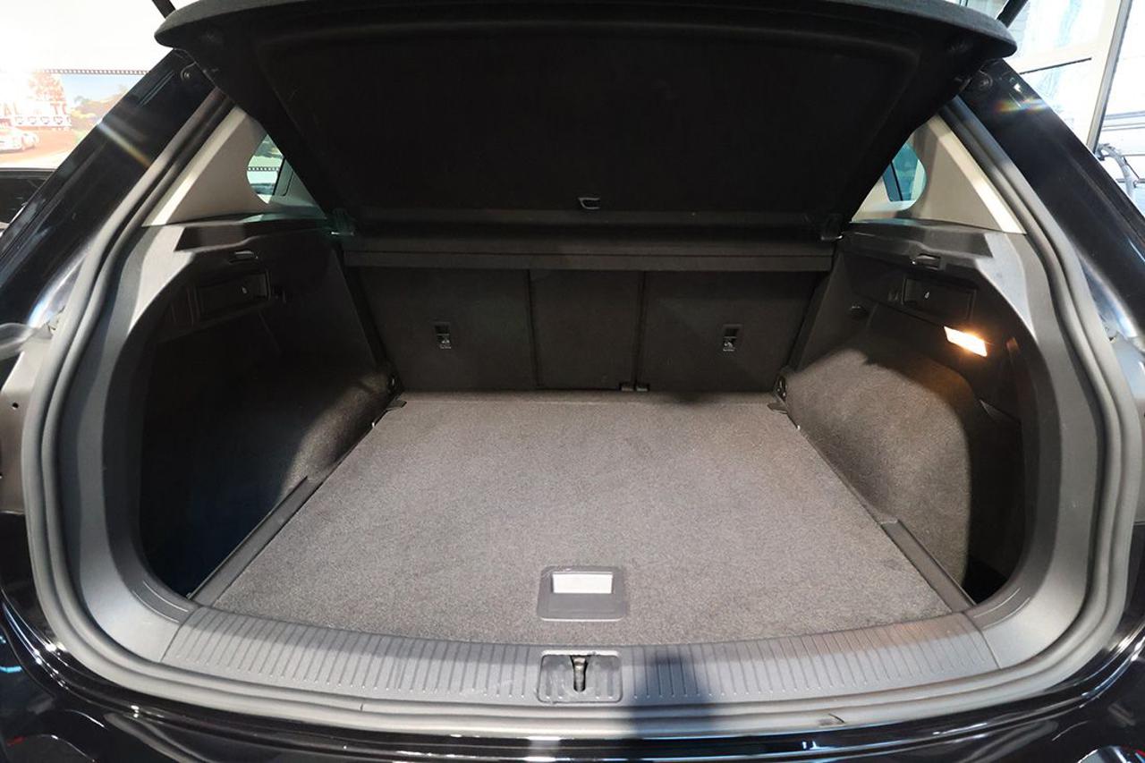 VOLKSWAGEN Tiguan 1.5 TSI ACT Life - 11