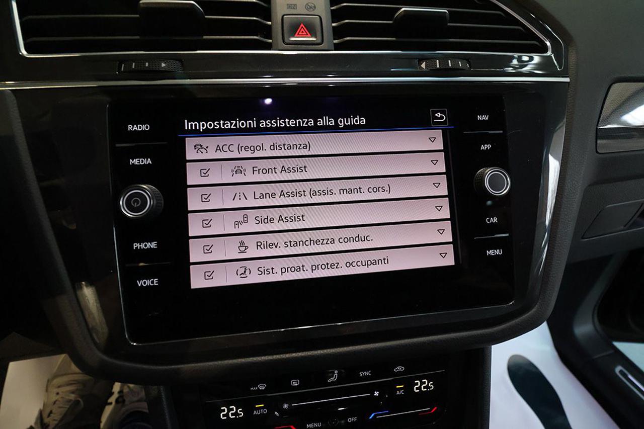 VOLKSWAGEN Tiguan 1.5 TSI ACT Life - 24