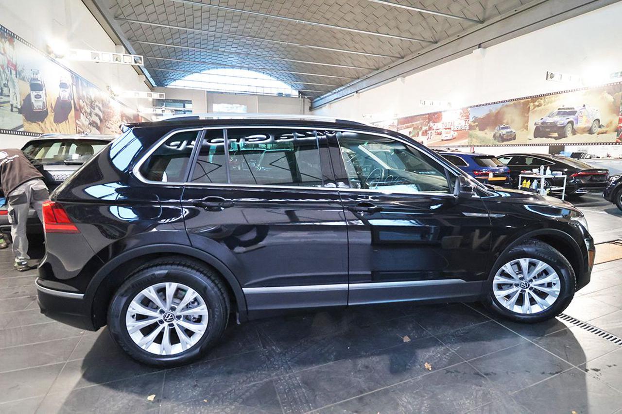 VOLKSWAGEN Tiguan 1.5 TSI ACT Life - 9