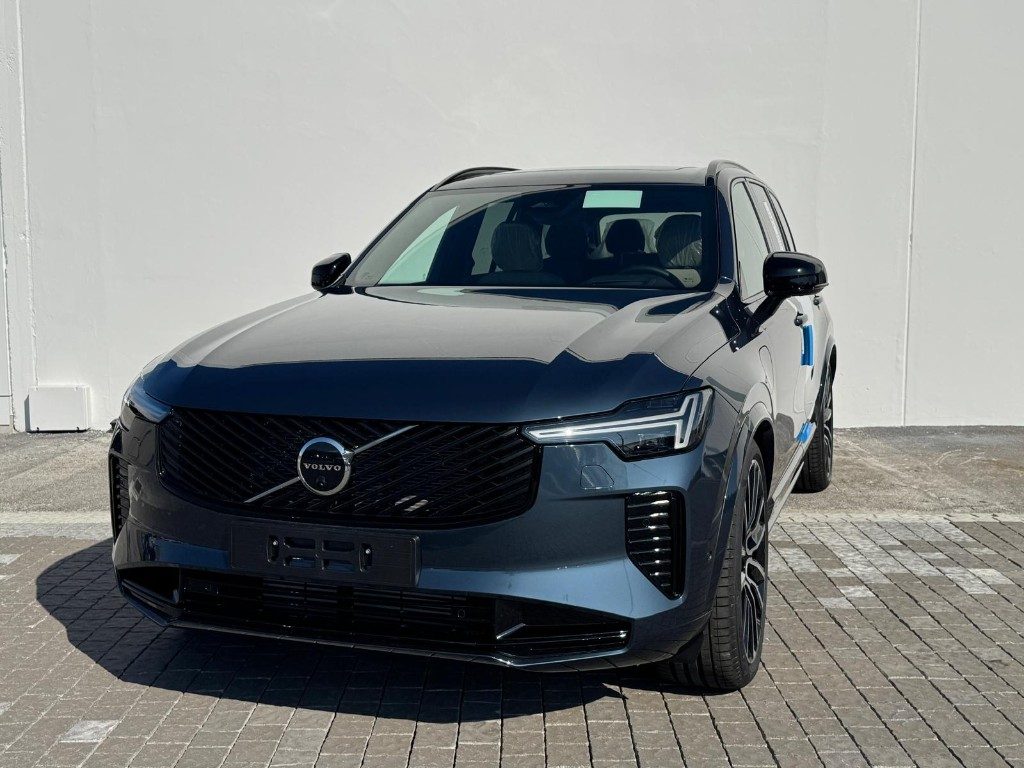 VOLVO XC90 nuova a Padova, Autoserenissima 3.0 Srl