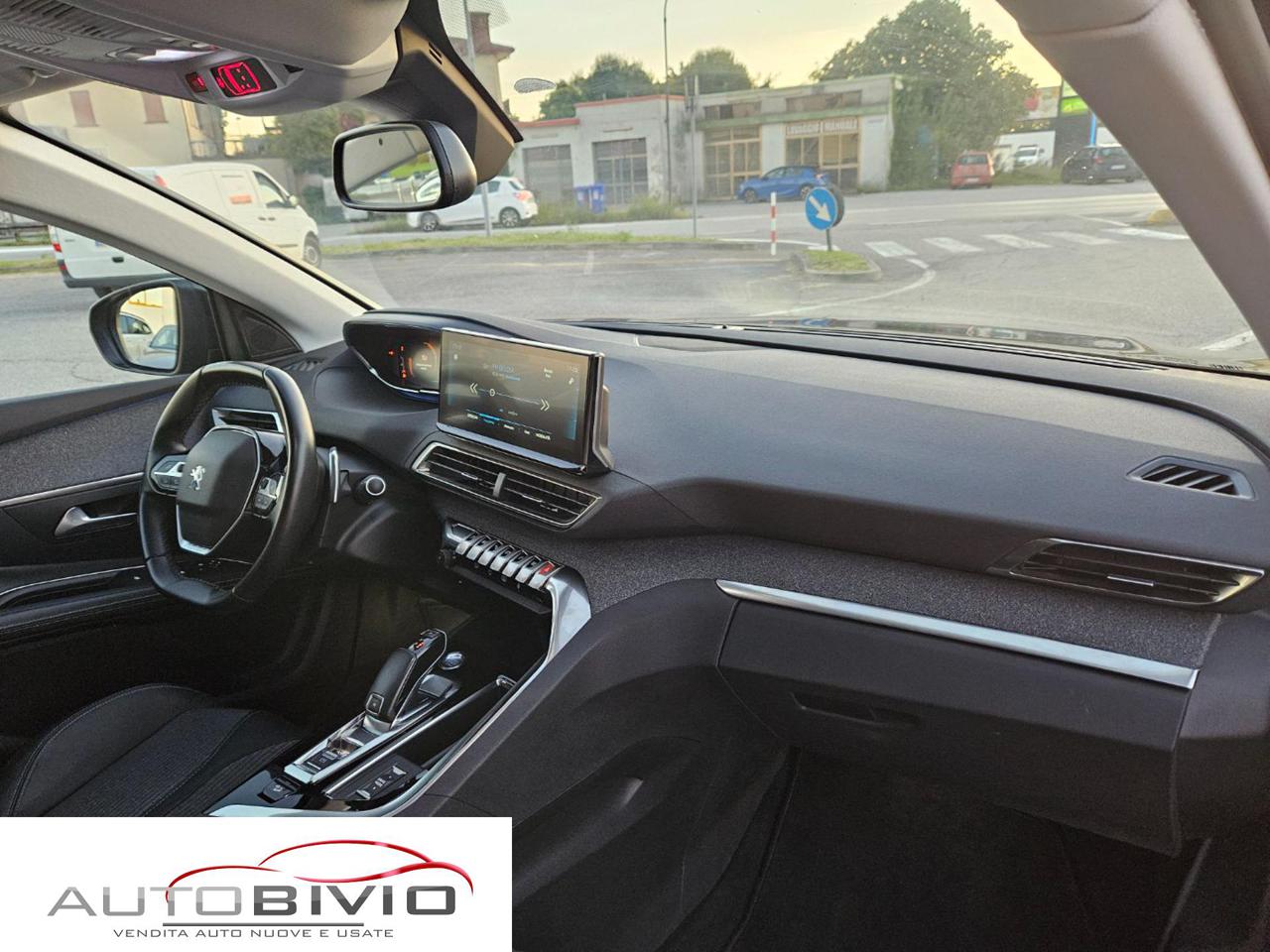 PEUGEOT 3008 BlueHDi 130 S&S EAT8 Allure Pack - 23