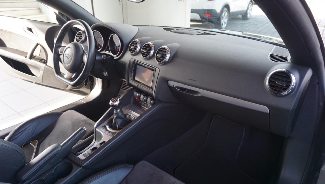 AUDI TT Roadster 2.0 TFSI - 32