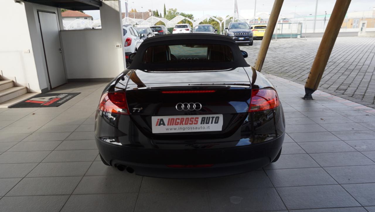 AUDI TT Roadster 2.0 TFSI - 4