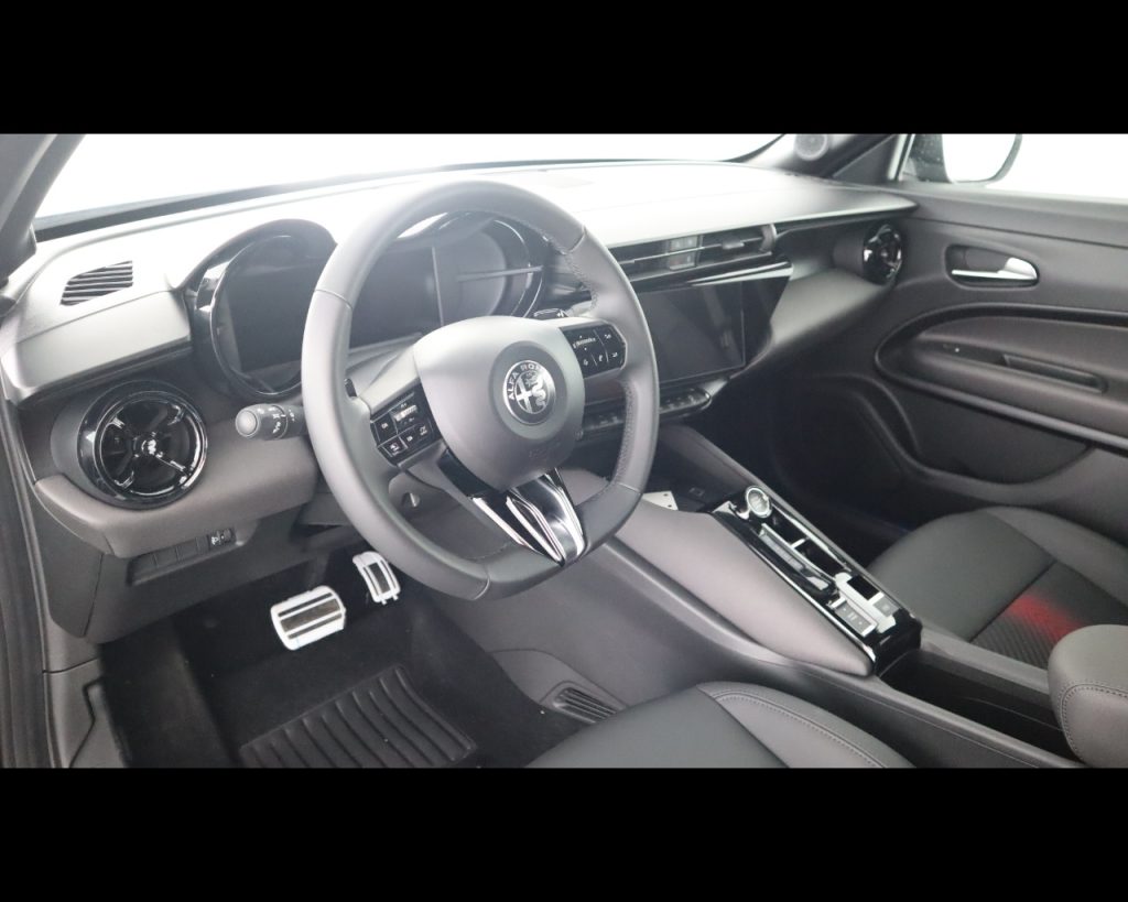 ALFA ROMEO Junior Ibrida Ibrida Speciale1.2 136cv Hybrid Edct6 - 17